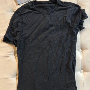 Men’s small Lululemon t shirt